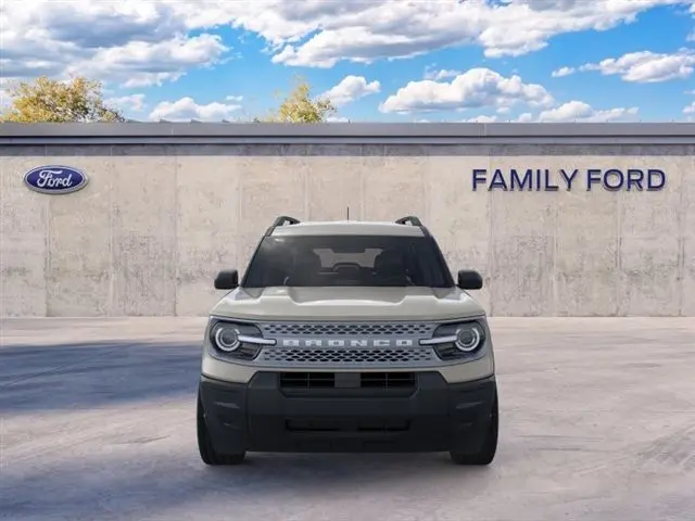 2025 Ford Bronco - $32,995