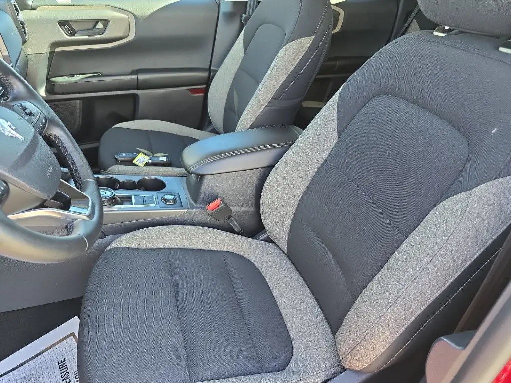 2025 Ford Bronco - $31,990