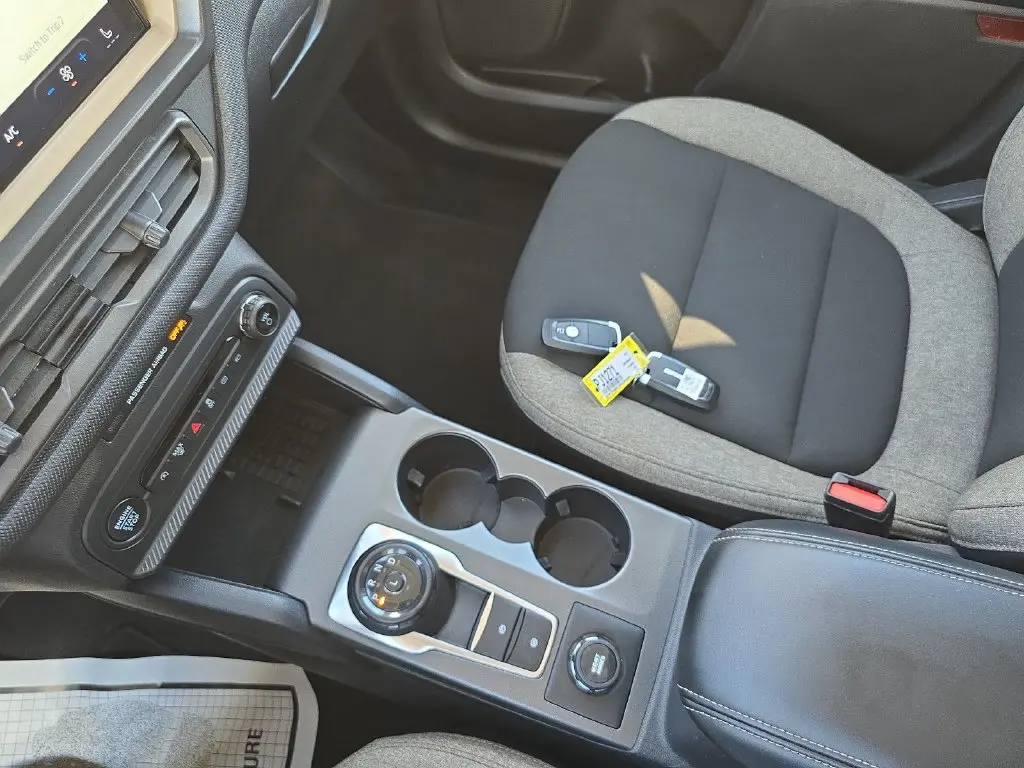 2025 Ford Bronco - $31,990