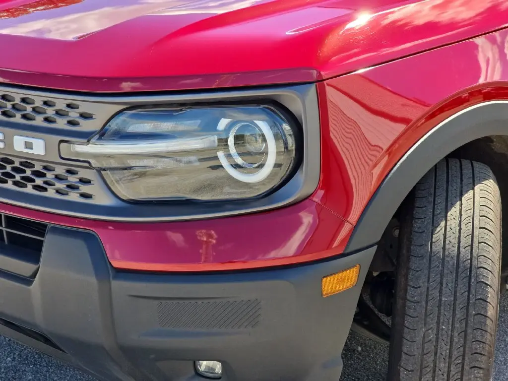 2025 Ford Bronco - $31,990