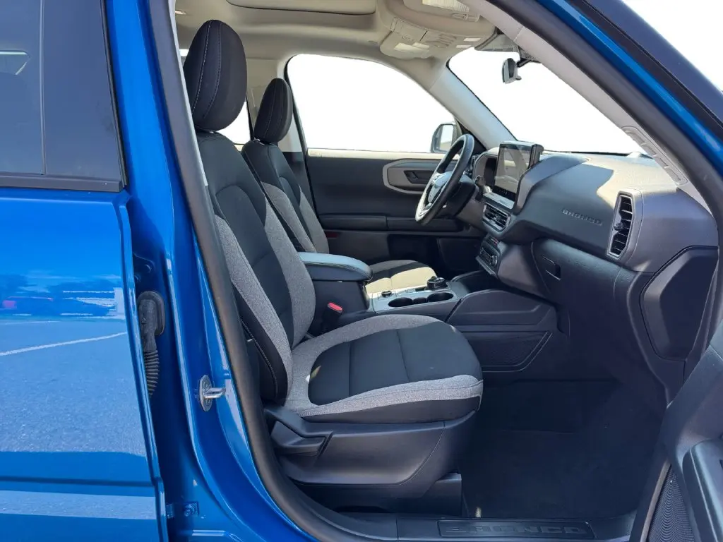 2025 Ford Bronco - $25,899