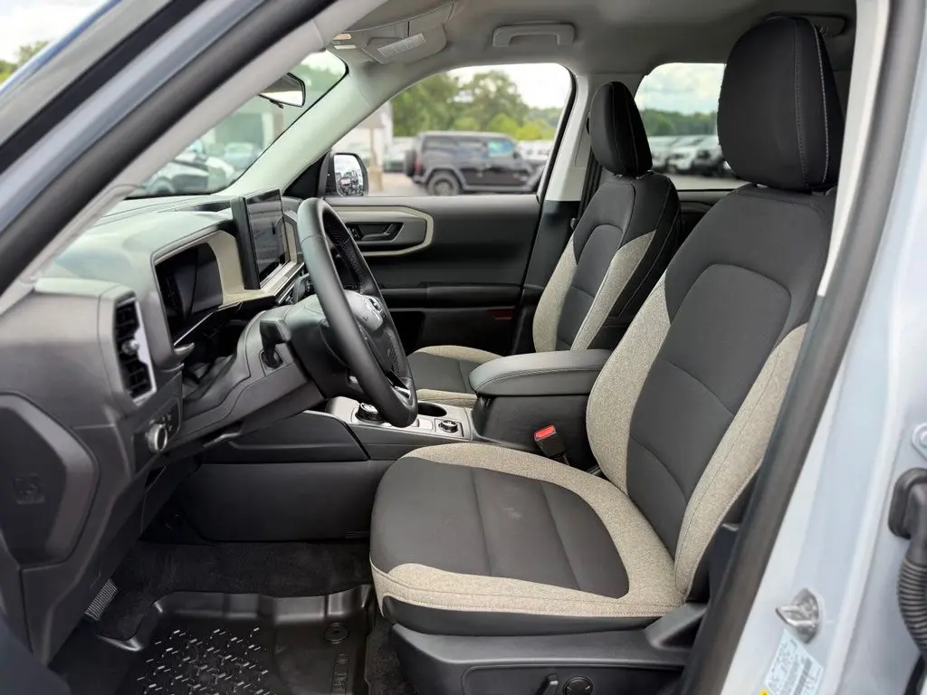2026 Ford Bronco - $32,500