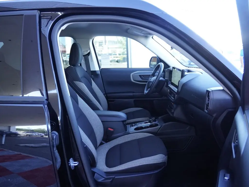 2025 Ford Bronco - $24,988