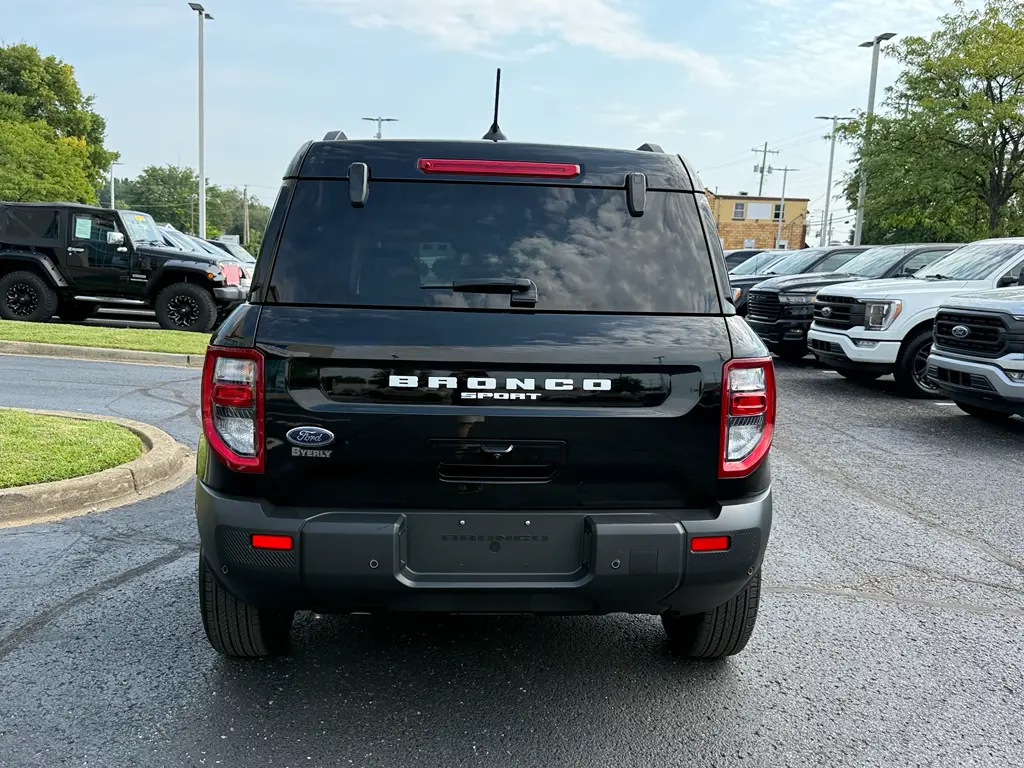 2025 Ford Bronco - $28,996