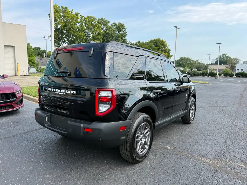2025 Ford Bronco - $28,996