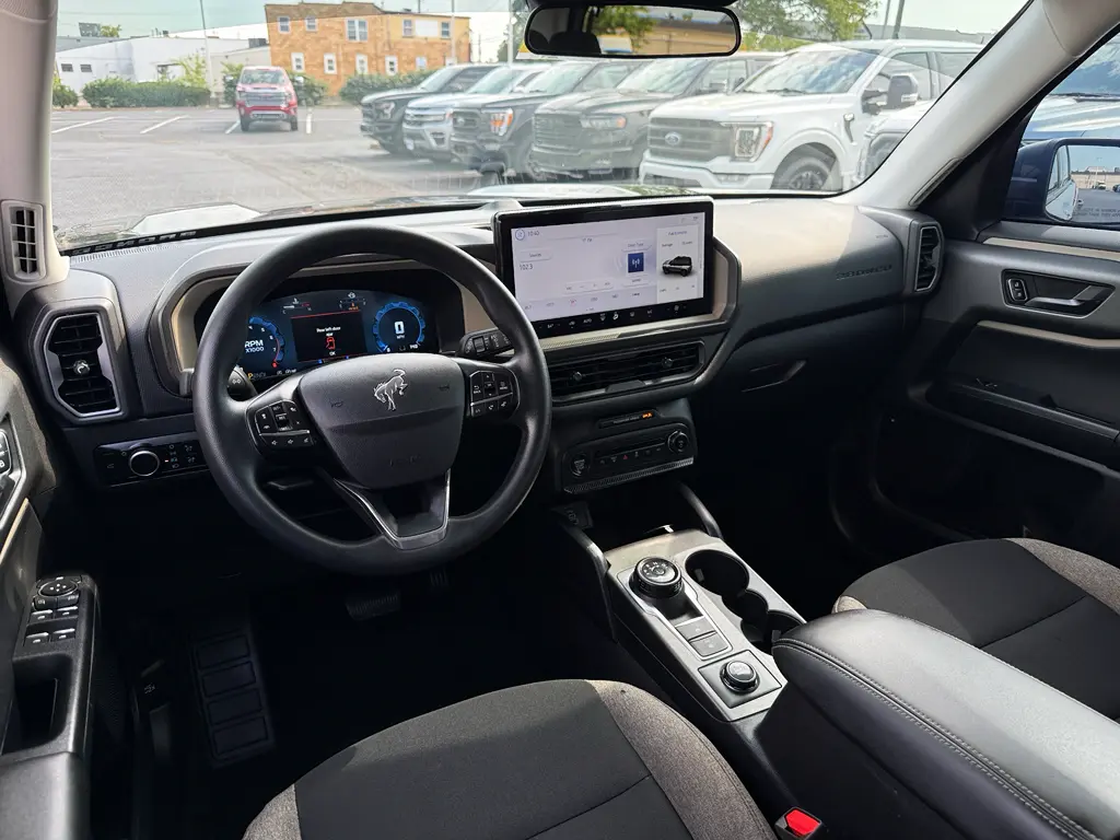 2025 Ford Bronco - $28,996
