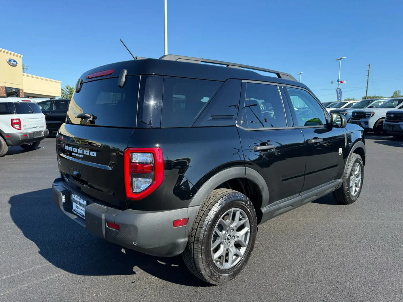 2026 Ford Bronco - $32,477