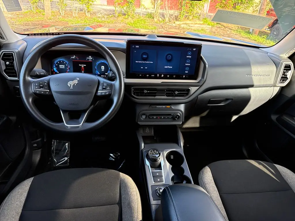 2025 Ford Bronco - $26,901