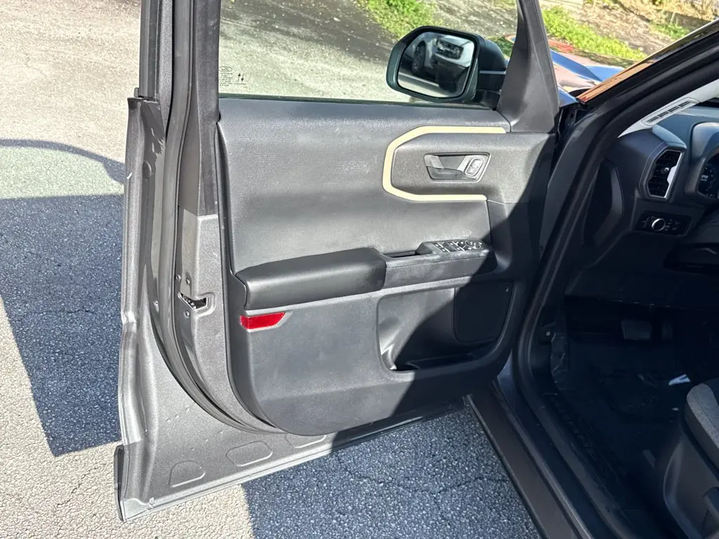 2025 Ford Bronco - $26,901