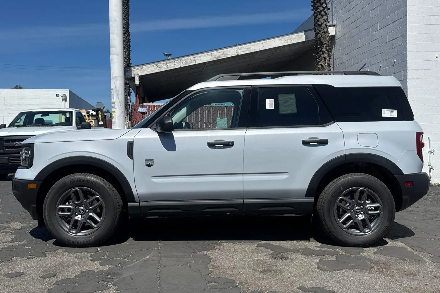 2026 Ford Bronco - $33,460