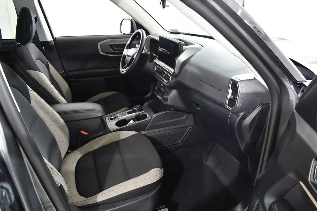 2025 Ford Bronco - $25,755