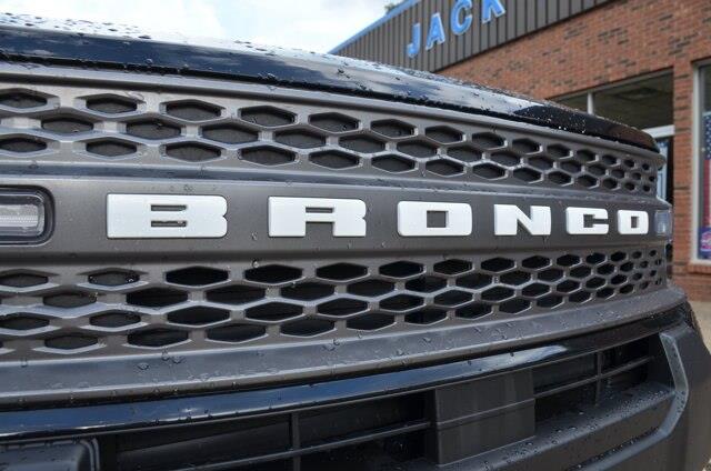 2025 Ford Bronco - $25,900