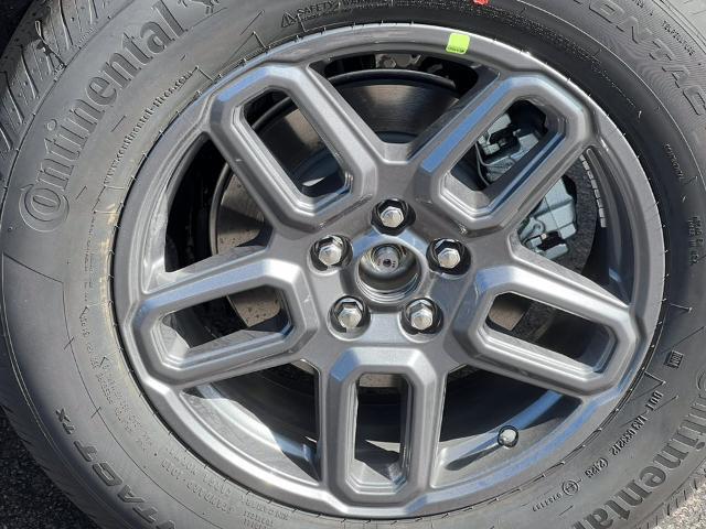 2026 Ford Bronco - $33,369