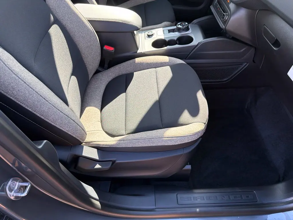2026 Ford Bronco - $31,498