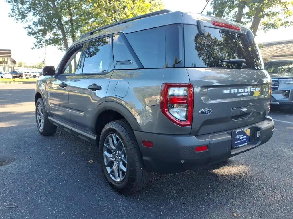 2025 Ford Bronco - $30,800