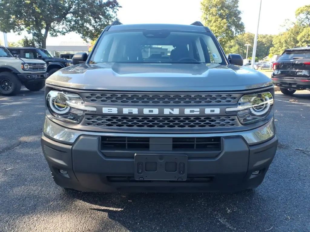 2025 Ford Bronco - $30,800