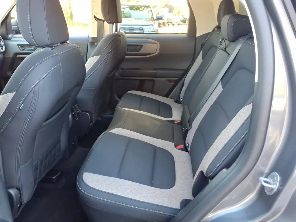 2025 Ford Bronco - $30,800