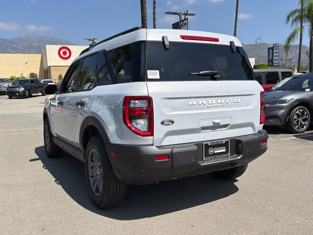 2026 Ford Bronco - $33,598