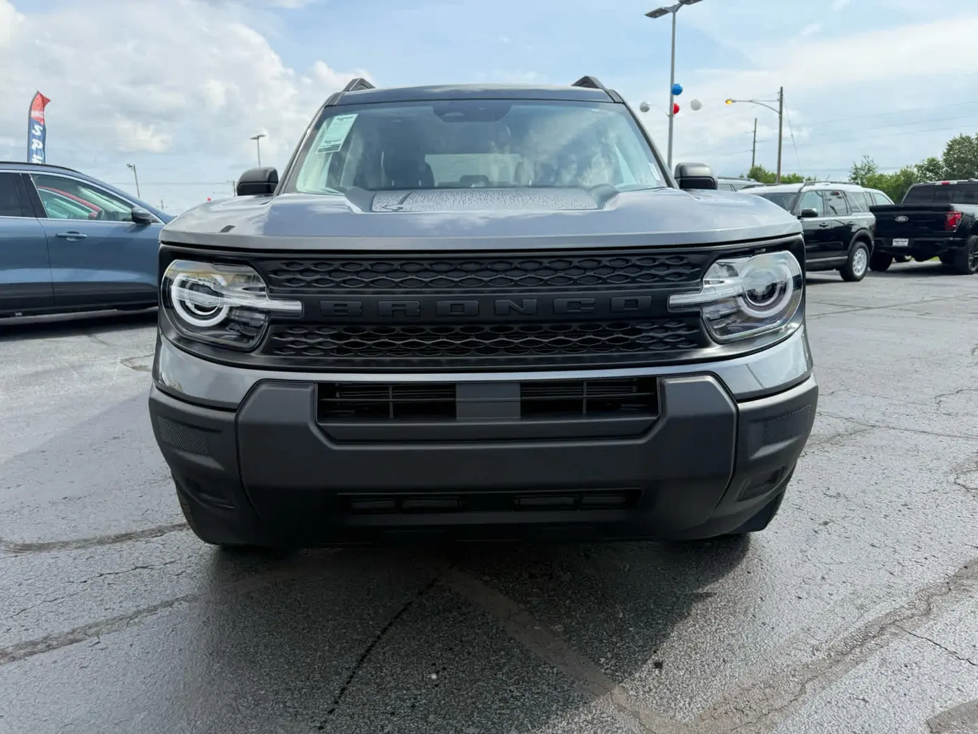 2026 Ford Bronco - $32,977