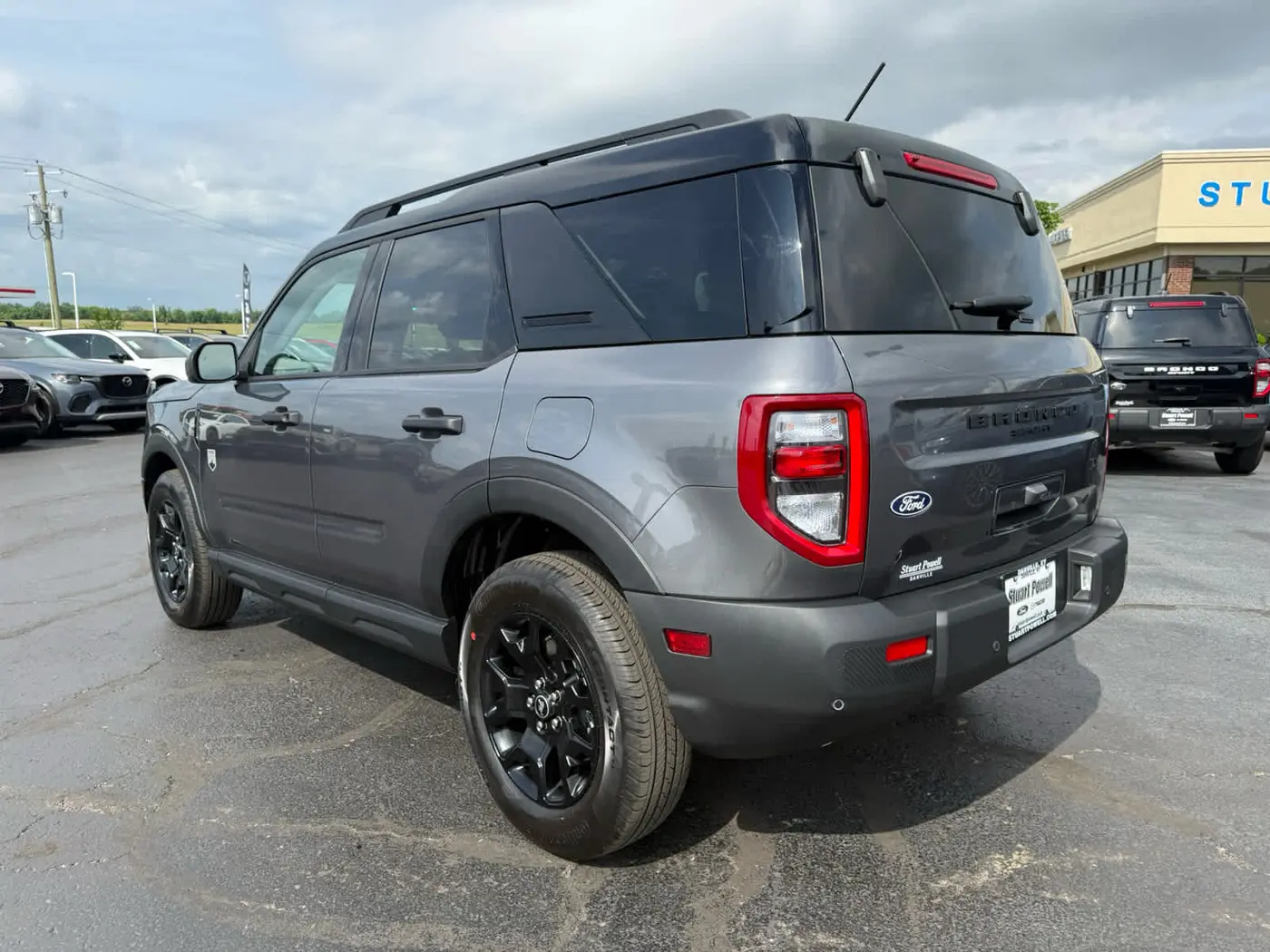 2026 Ford Bronco - $32,977