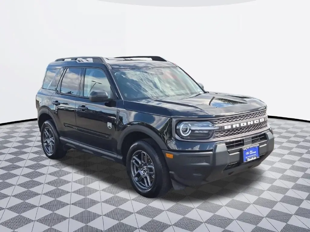 2025 Ford Bronco - $24,738