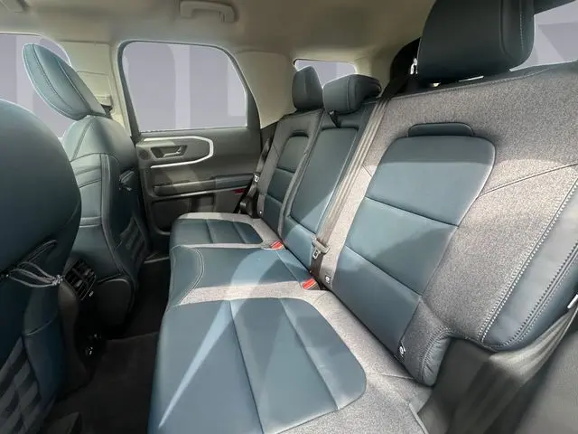2023 Ford Bronco - $27,900