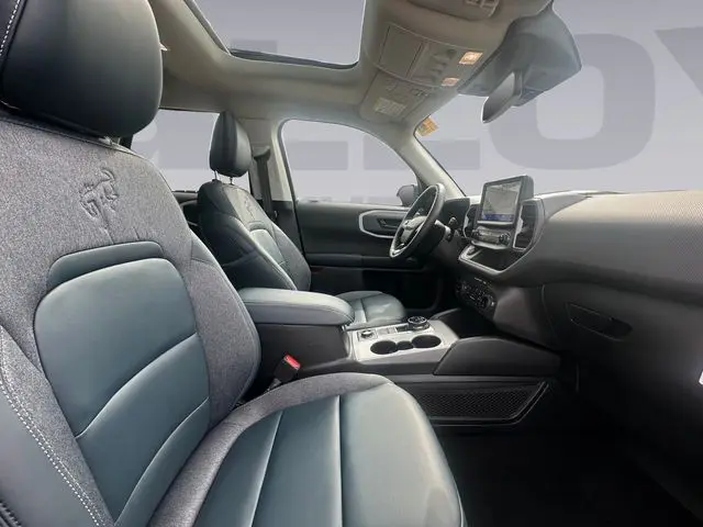 2023 Ford Bronco - $27,900