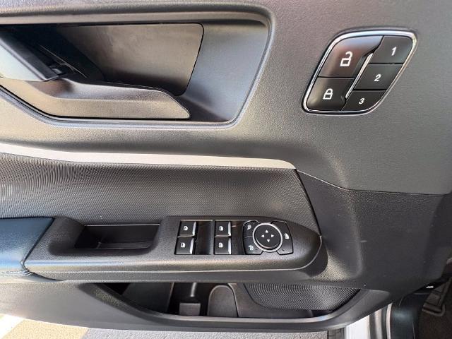 2023 Ford Bronco - $27,999