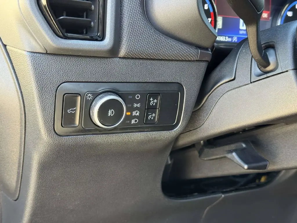 2024 Ford Bronco - $28,799