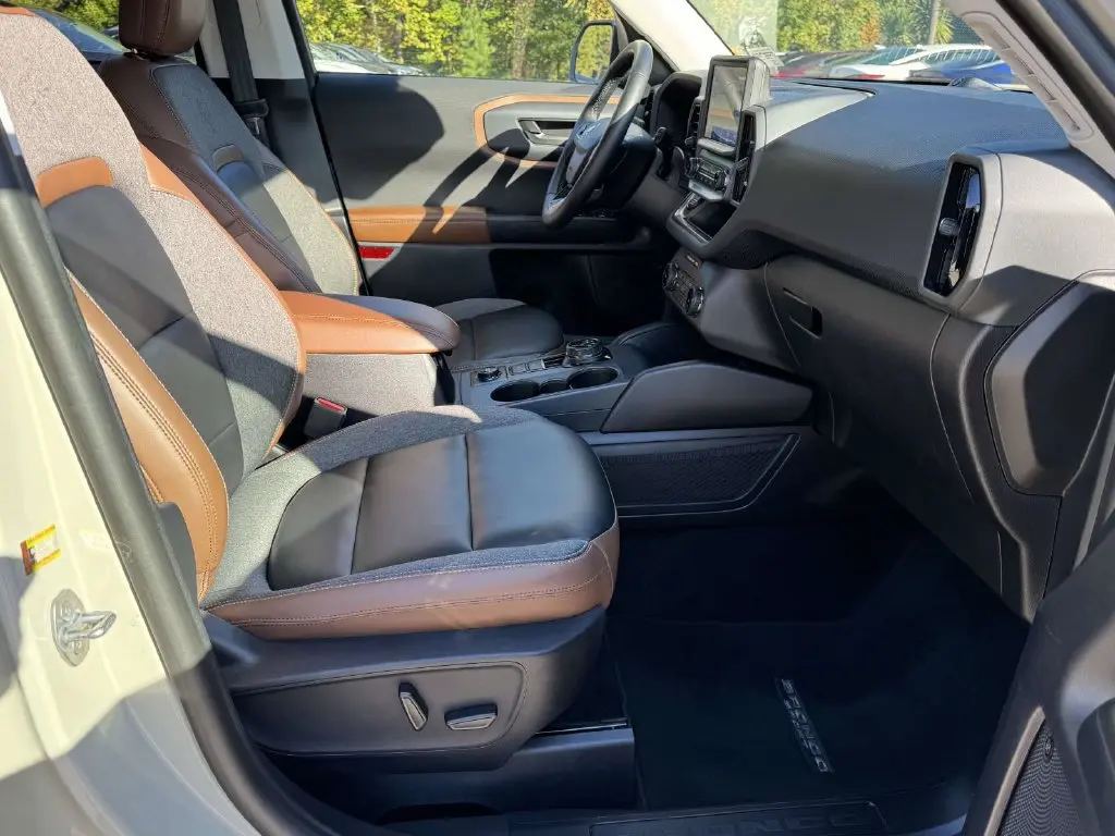 2024 Ford Bronco - $28,799