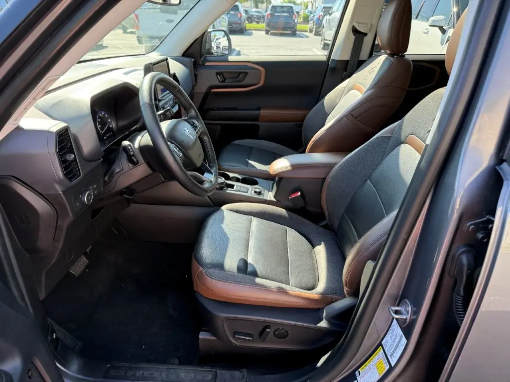 2022 Ford Bronco - $22,996