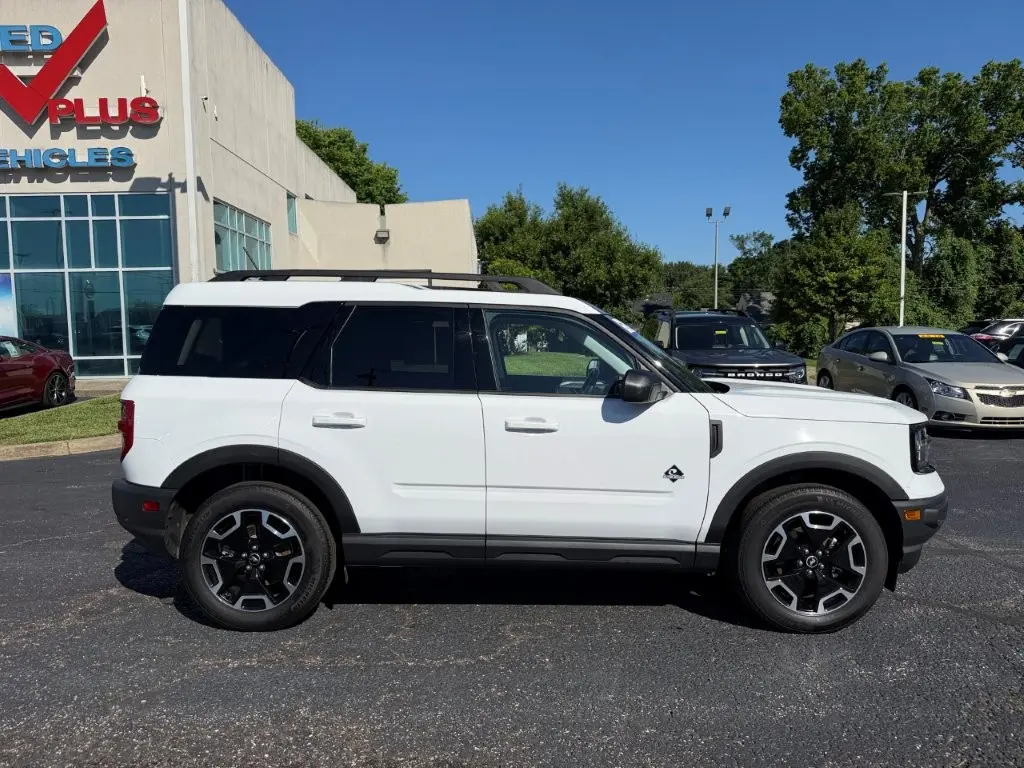 2023 Ford Bronco - $27,998