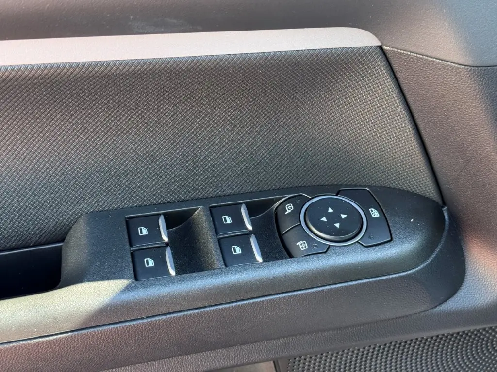 2023 Ford Bronco - $27,998
