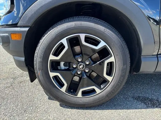 2023 Ford Bronco - $28,995