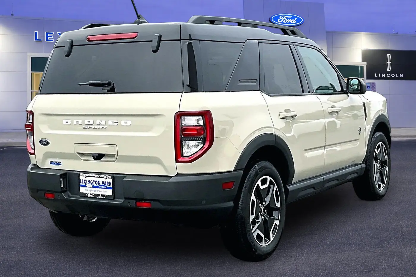 2024 Ford Bronco - $30,999