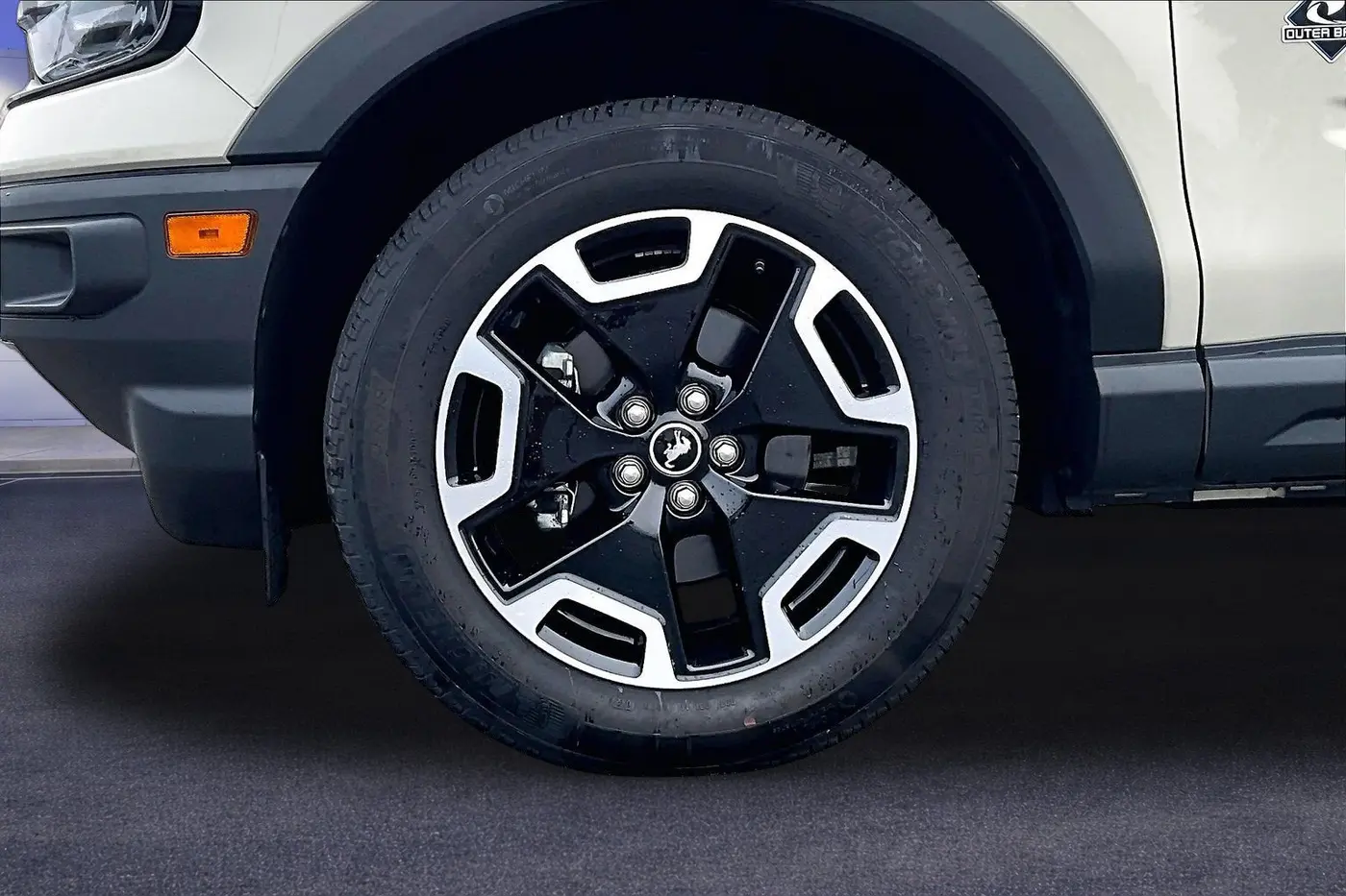 2024 Ford Bronco - $30,999