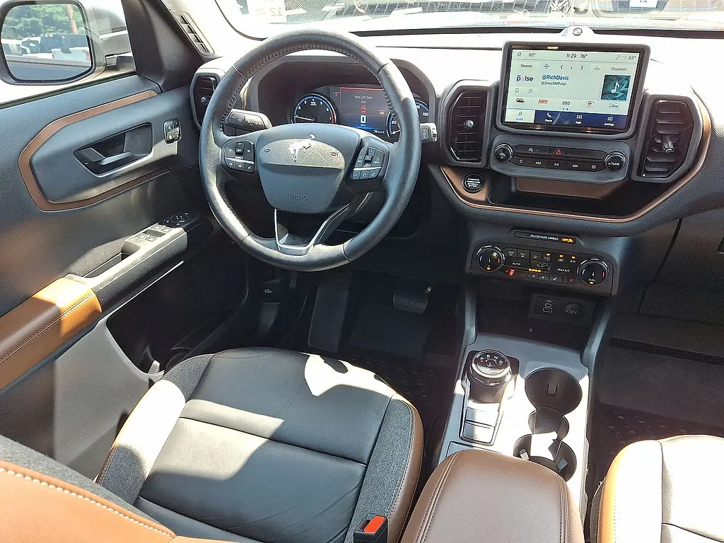 2023 Ford Bronco - $28,801