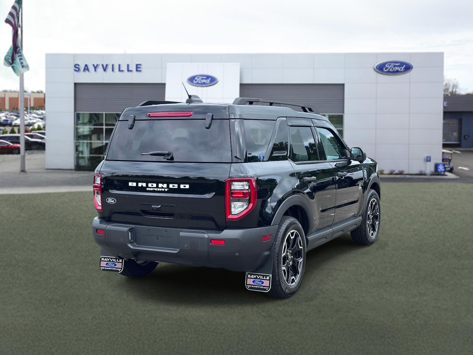 2026 Ford Bronco - $38,989