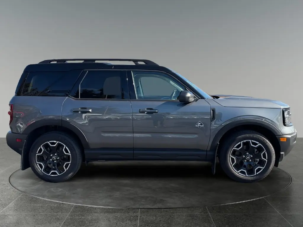 2025 Ford Bronco - $28,976