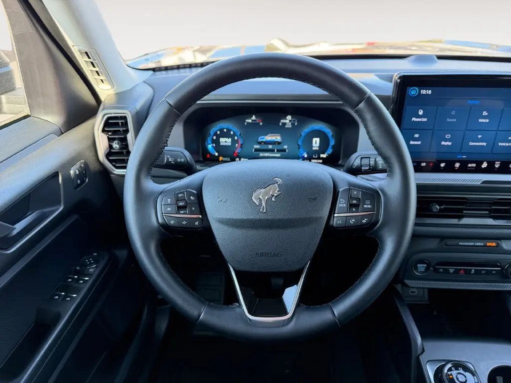 2025 Ford Bronco - $28,976