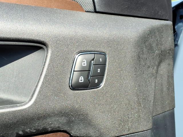 2025 Ford Bronco - $32,980