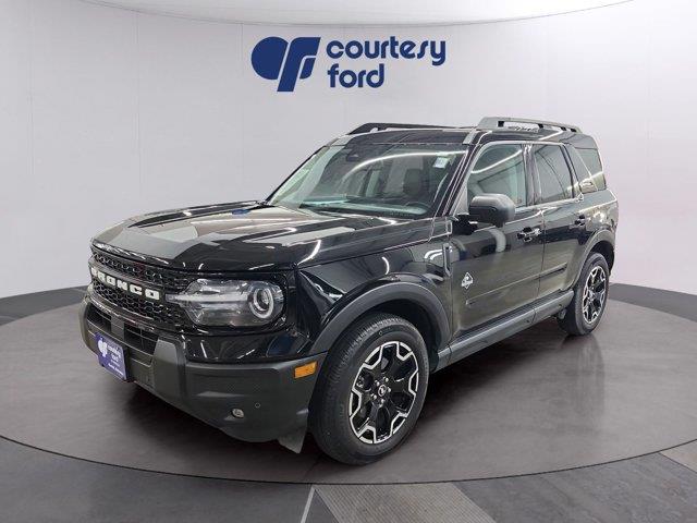 2025 Ford Bronco - $32,990