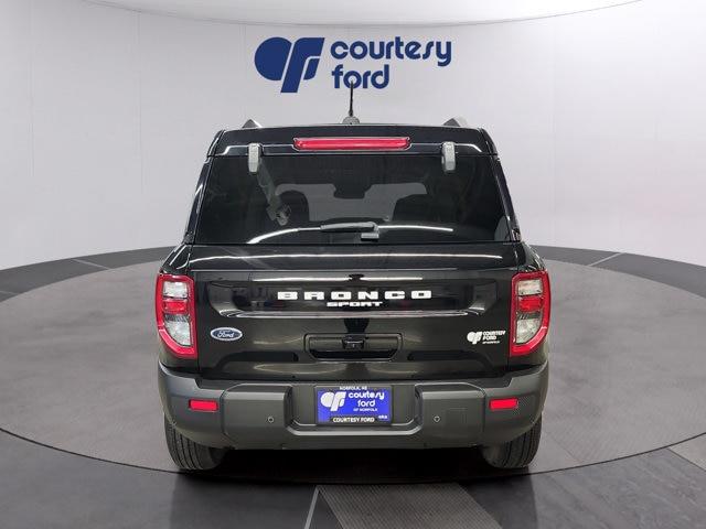 2025 Ford Bronco - $32,990