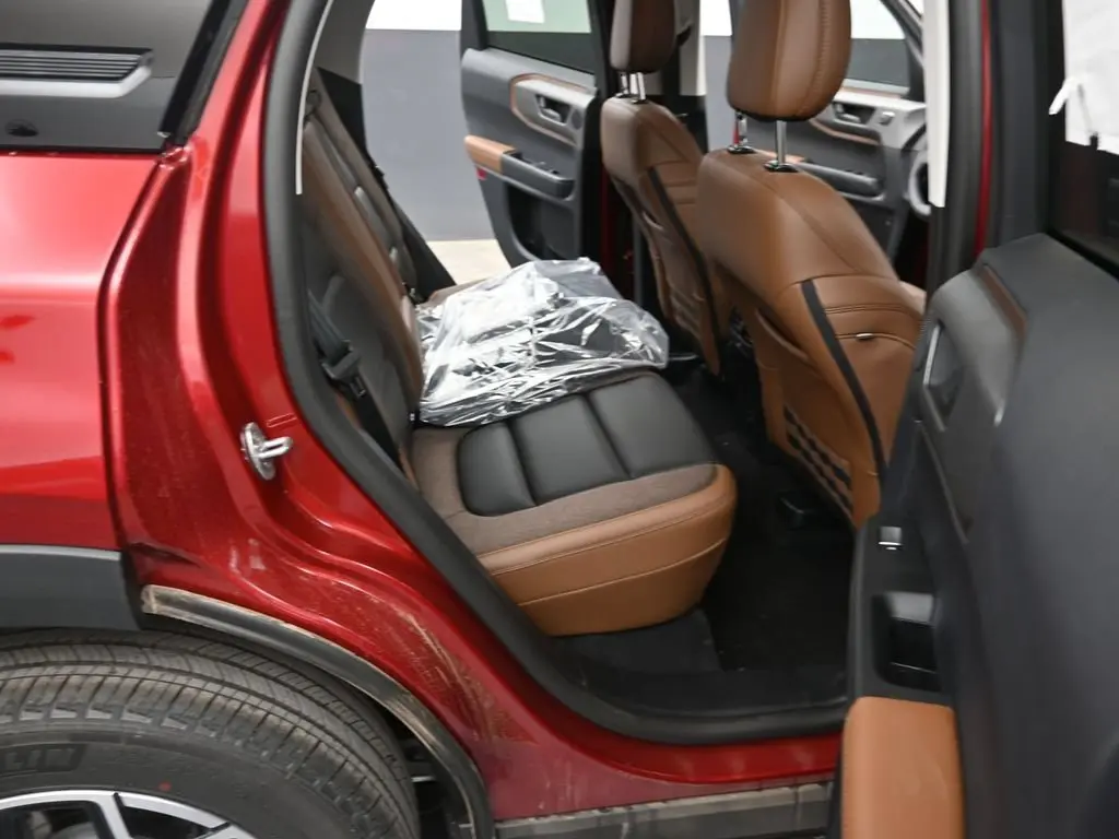 2025 Ford Bronco - $33,980