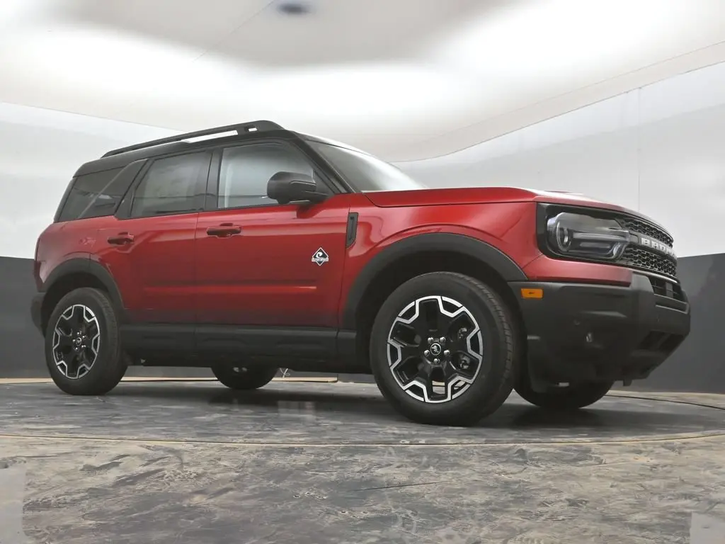 2025 Ford Bronco - $33,980