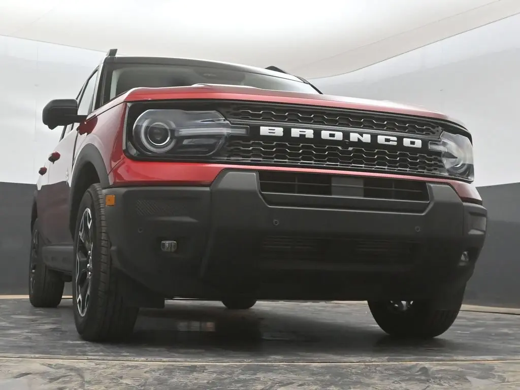 2025 Ford Bronco - $33,980