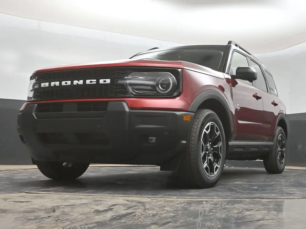 2025 Ford Bronco - $33,980