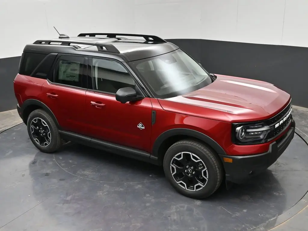 2025 Ford Bronco - $33,980