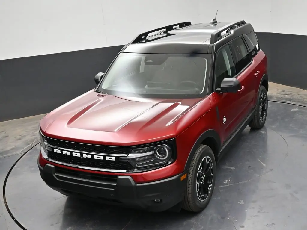 2025 Ford Bronco - $33,980