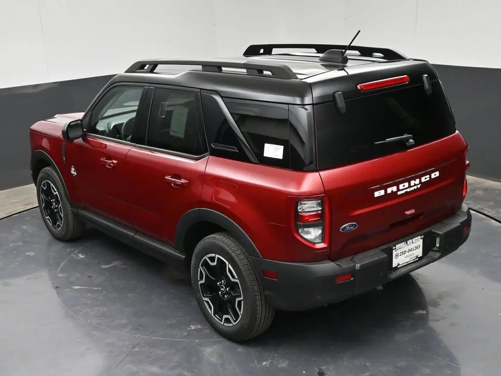 2025 Ford Bronco - $33,980